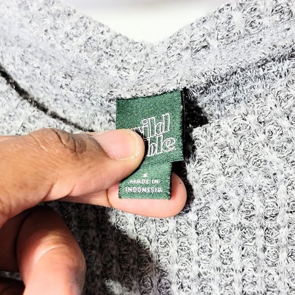 Wild Fable Women's Gray Marled Cropped Sweater Size Small - Picture 4 of 9